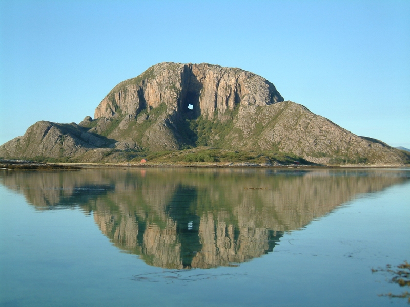Torghatten
